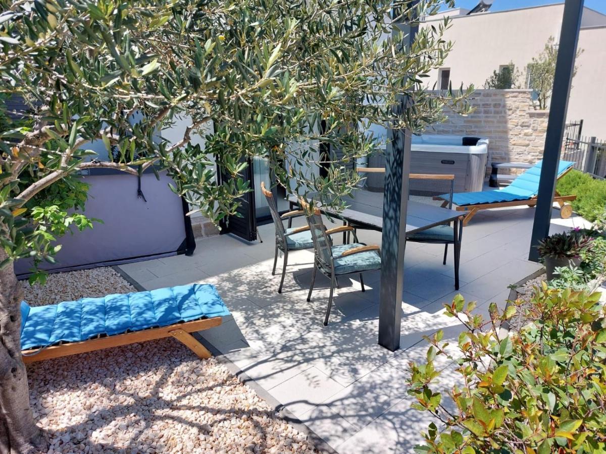 Boutique La Perla Jacuzzi Murter Exterior foto
